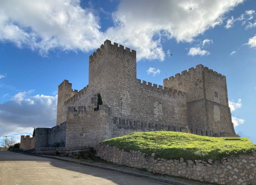 Castillo de Encinas de Esgueva, Spain